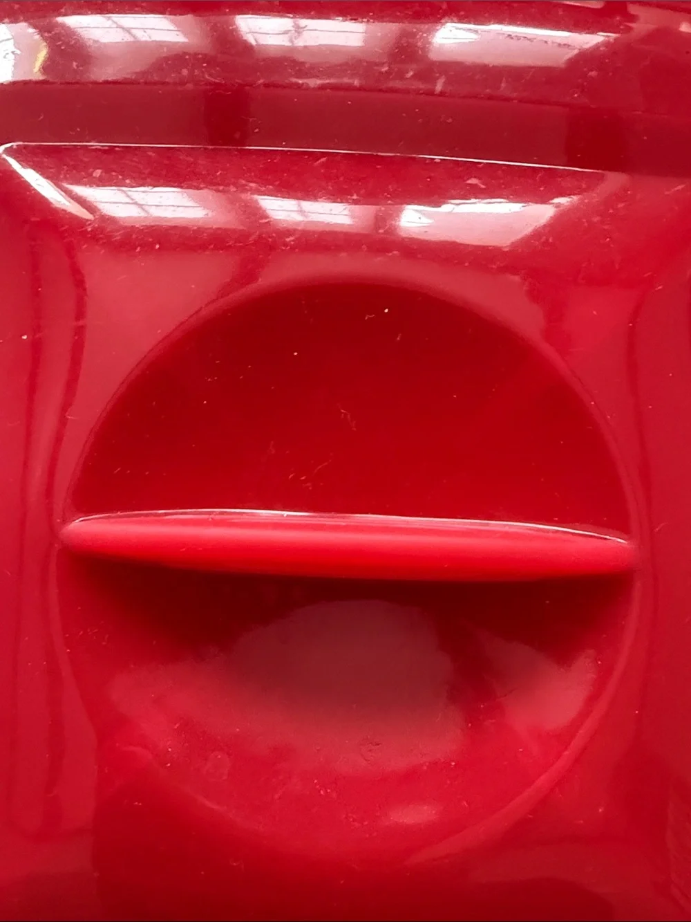 Xtrema Red Square Silicone Lid with Handle